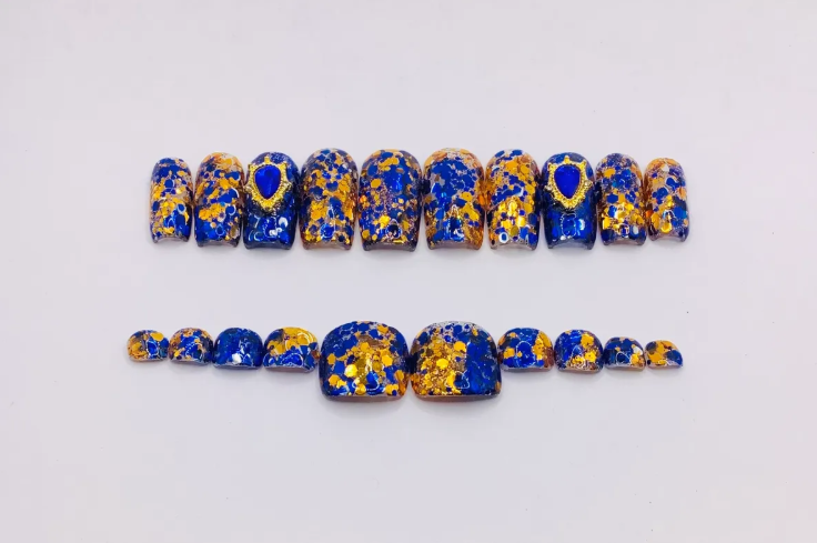 Sapphire Majesty Toe&Nail Set